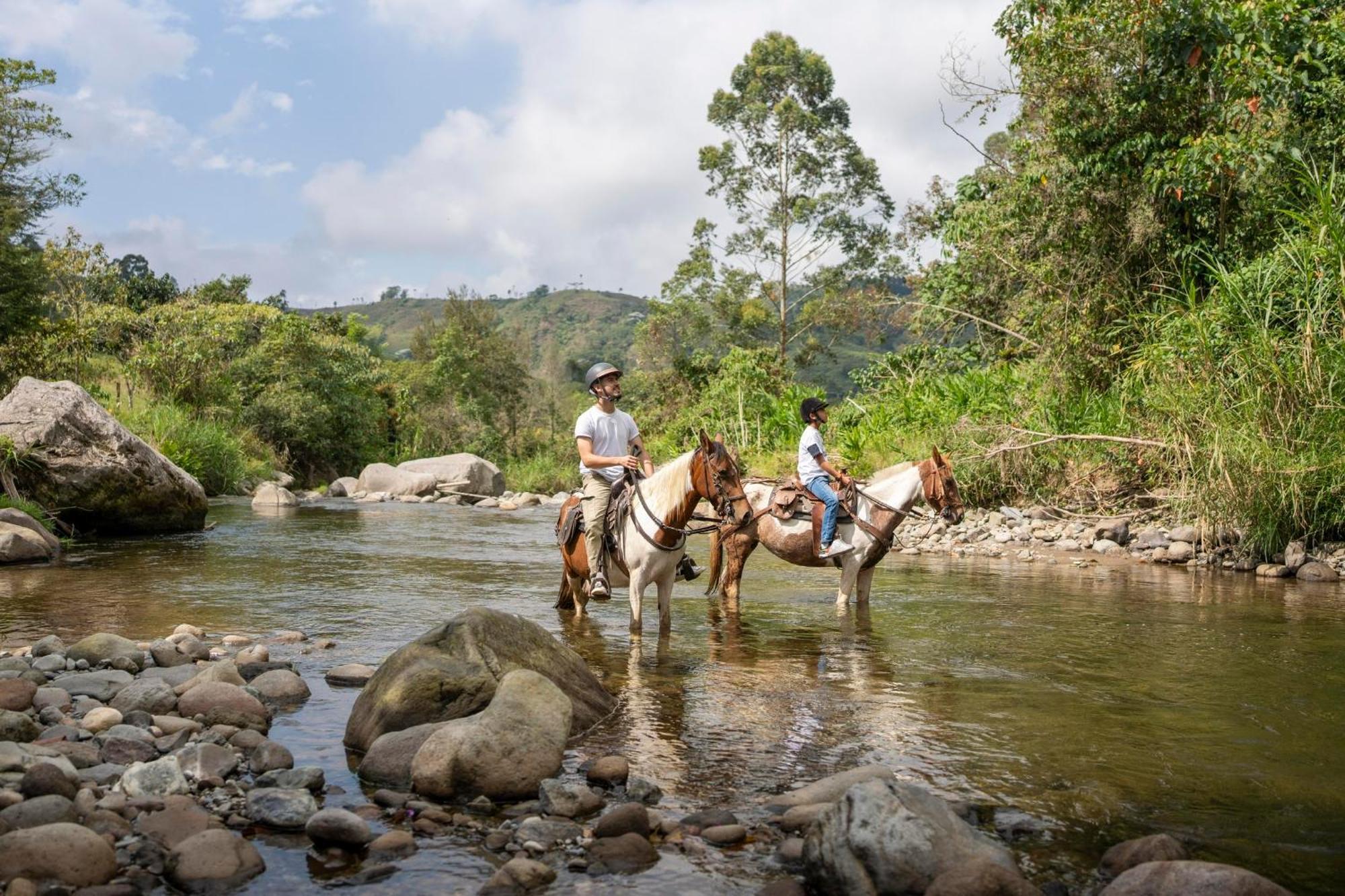سانتا روزا دي كابال La Herradura Lodge المظهر الخارجي الصورة