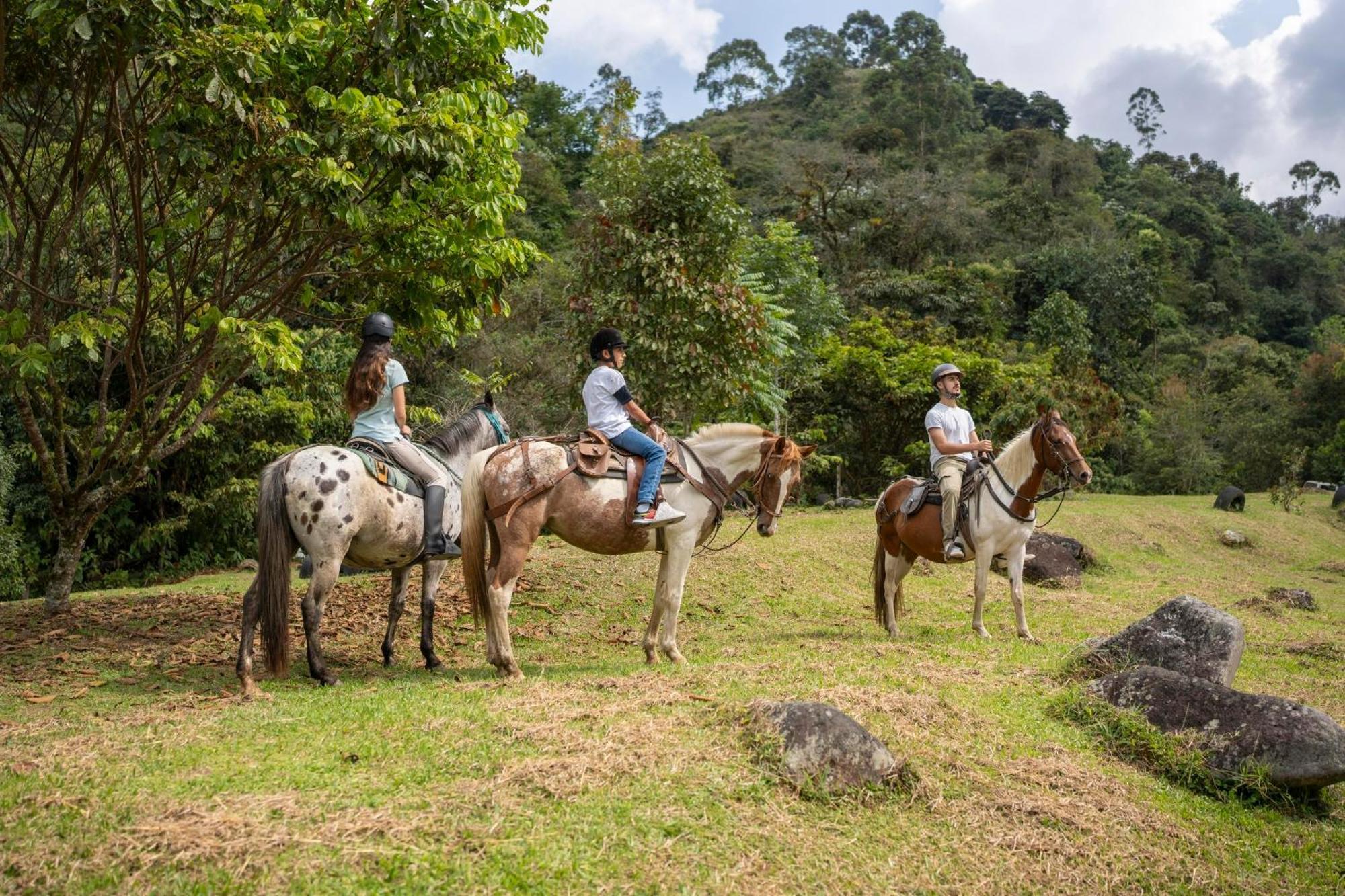 سانتا روزا دي كابال La Herradura Lodge المظهر الخارجي الصورة